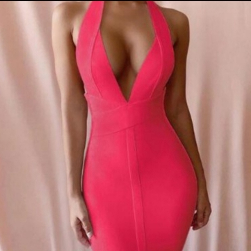Low cut bandage dress